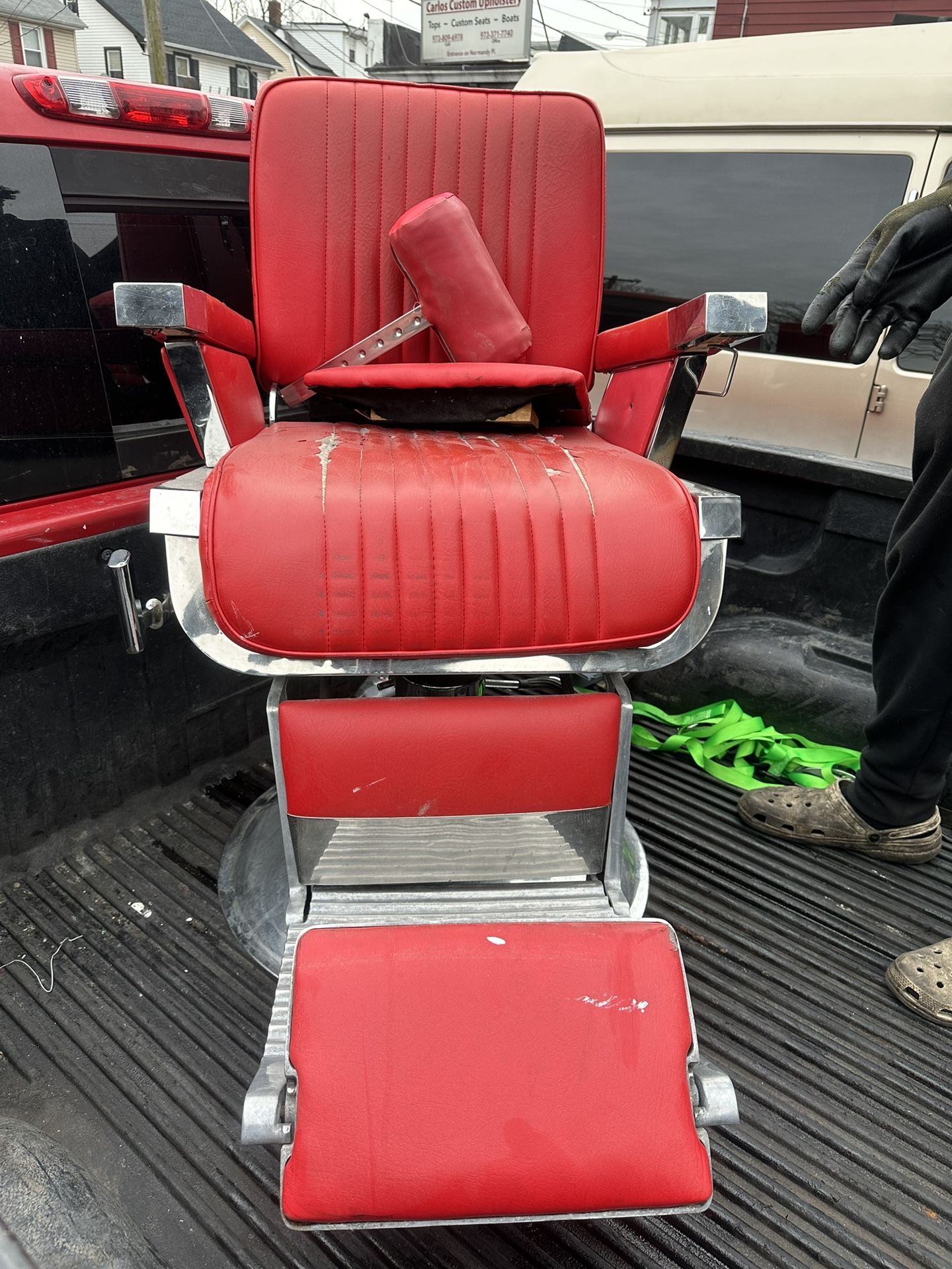 8 Barber Chairs 