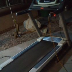 Treadmill 
