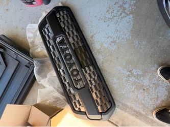 Toyota Tacoma 3rd Gen TRD pro grille (R4T).
