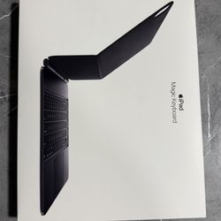 Apple Magic Keyboard iPad Pro de 13" pulgadas M4  Like New