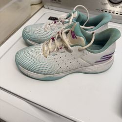 Sketcher Tennis Shoes