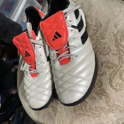 Indoor Soccer Shoes 
