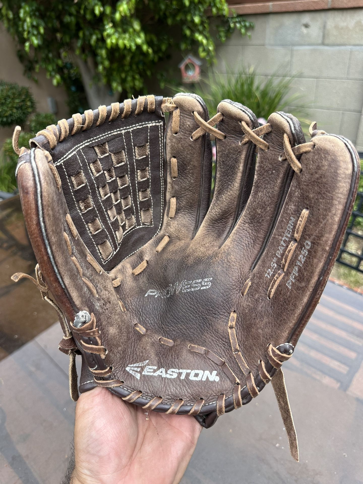 Easton softball glove