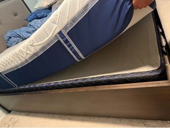 Mattress & Box Spring – Excelete Estado