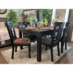 Beautiful 7 Pc Dining Table Set  // Holiday Sale