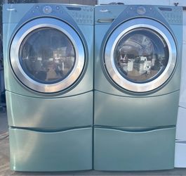 Whirlpool duet washer and dryer set
