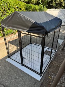 Big dog kennel 4x4 ft  with new wood base