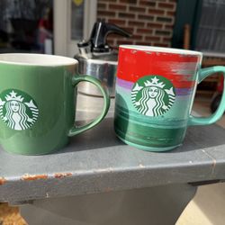 STARBUCKS MUGS 