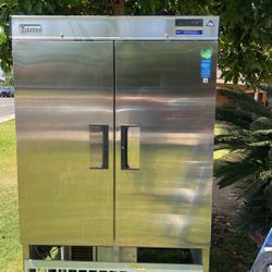 Commercial Refrigerator 