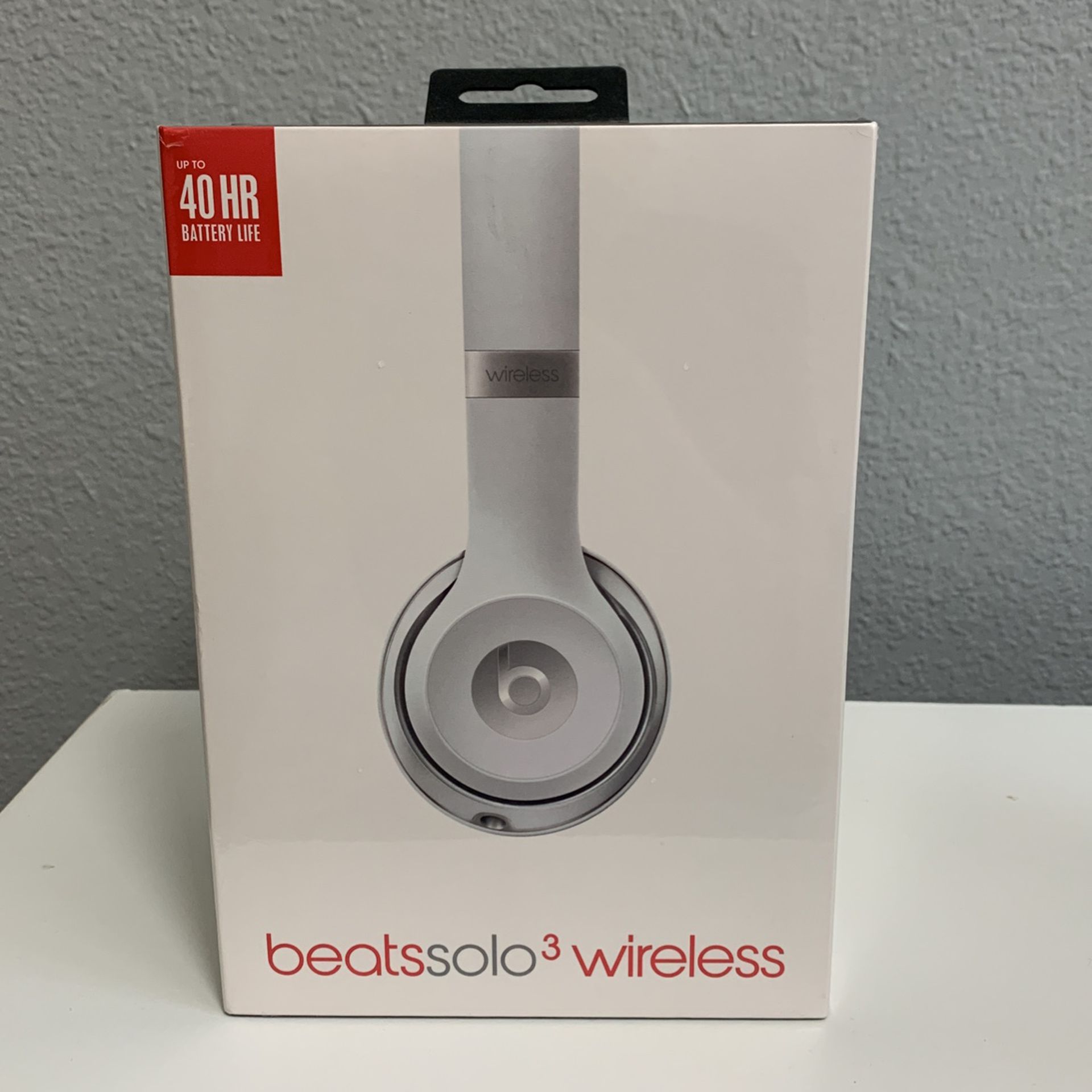Beats Solo3 Wireless On-Ear Headphones - Apple Inc. (Brand New)