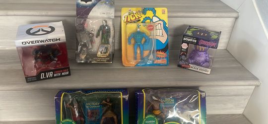 Action Figures Collectibles Lot - Holyland Heroes, Joker, Tick, https://offerup.com/redirect/?o=RC5WYQ==, Scooby-Doo