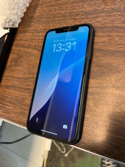 iPhone 11 64GB NO SIM CARD RESTRICTION/LIBERADO PARA CUALQUIER COMPAÑÍA  ready for new owner, has been reset to factory settings.  No iCloud account, 