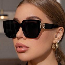 Sunglasses- Anteojos $15 Cada Uno Solo Negro Y Cafe 