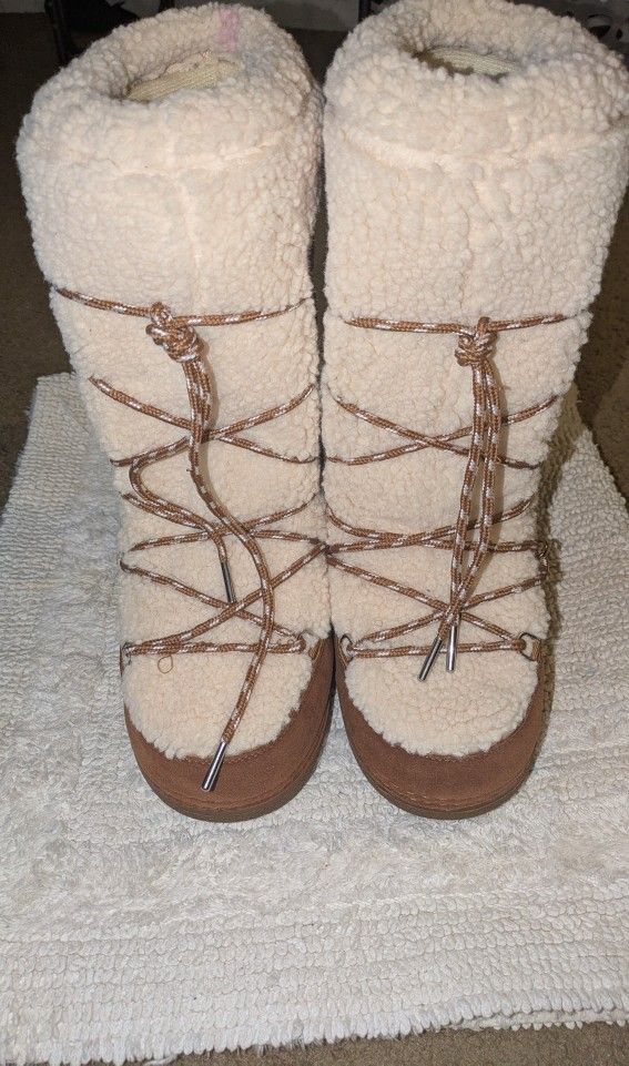 Faux Shearling Winter Boots