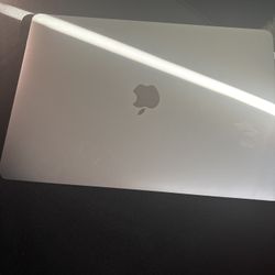 MacBook Pro i7 | 16GB RAM | Perfect for school, office, DJ, light editing