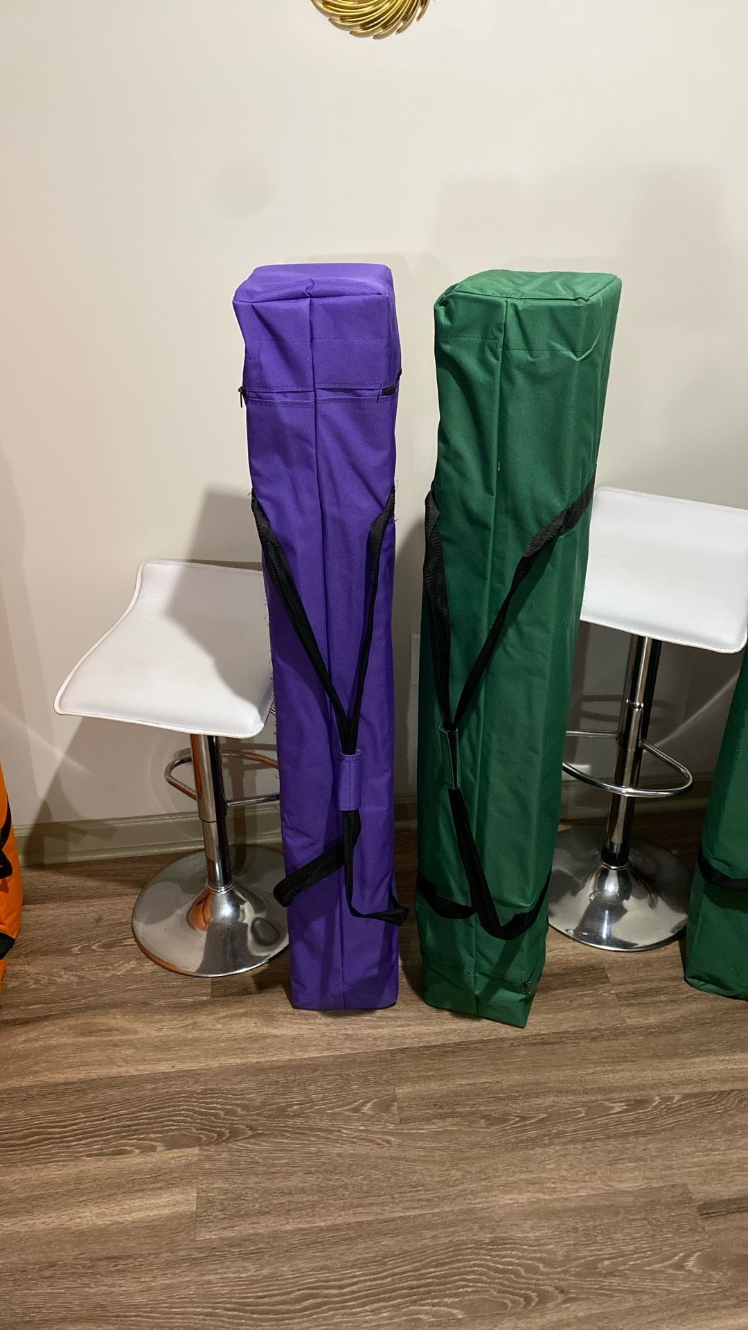 Bright weatherproof strong door 10 x 10 easy set up pop-up tent 100 each two for 200