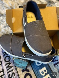 TOMS Kids Slip On Shoe Size 2 Y