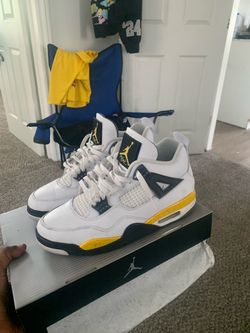 Unreleased Jordan retro 4s dont come out to next month size 11 worn one time