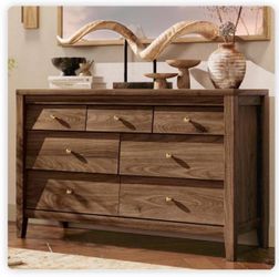 7-Drawer Walnut Wood Dresser with Gold Knobs new in box 📦