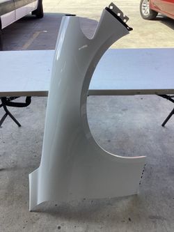 2017-2025 ALFA ROMEO GIULIA FRONT FENDER RIGHT PASSENGER SIDE RH USED OEM