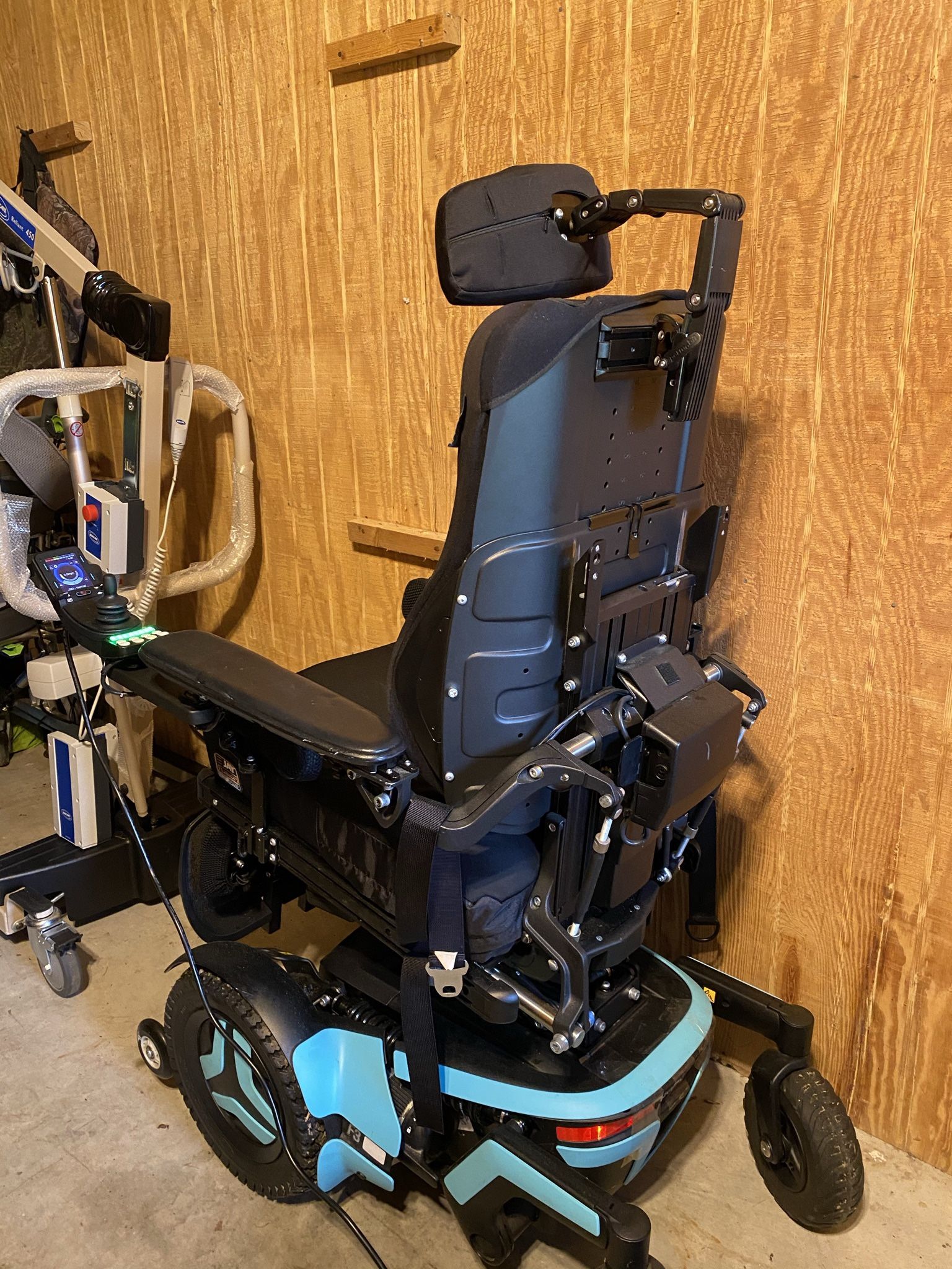Permobil F3 Corpus Front Wheel Drive Power Wheel Chair