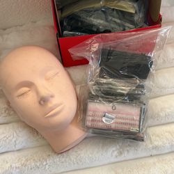 Mannequin Head And Bundle Of Lashed And Tools 