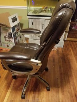Serta comfortsoft big and tall office chair $179 at walmart