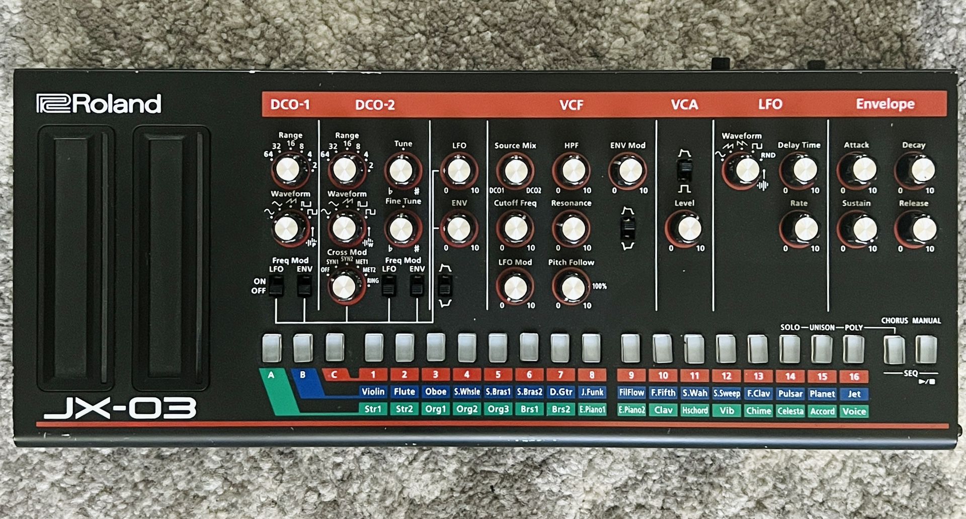 Roland JX-03 Boutique Desktop Synthesizer