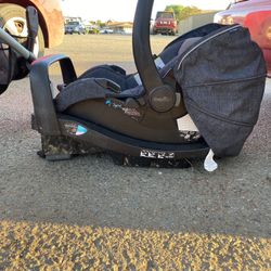 Evenflo Pivot Single -double Car Seat Stroller and Base 