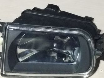 97-00 bmw 528i,540i right fog lamp
