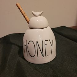 Rae Dunn Honey Pot w/ Lid & Dipper