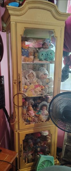 Nice cabinet with lights