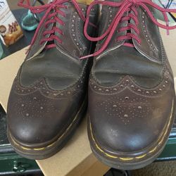 Dr Martin Wing Tips 