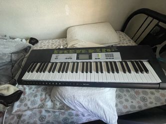 Piano keyboard