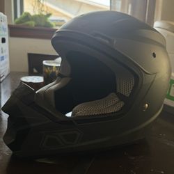 MSR Racing Helmet 
