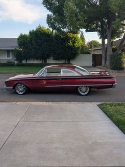 Customized 1960 Ford Starliner
