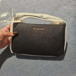 Michael Kors Medium Zip Pouchette