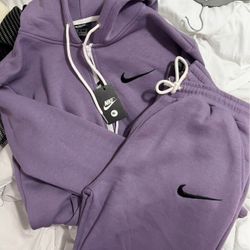 2XL Nike Sweatsuit 