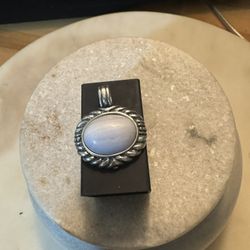 🌟 🌟 Elegant Milky Blue Stone Pendant in Sterling Silver 🌟