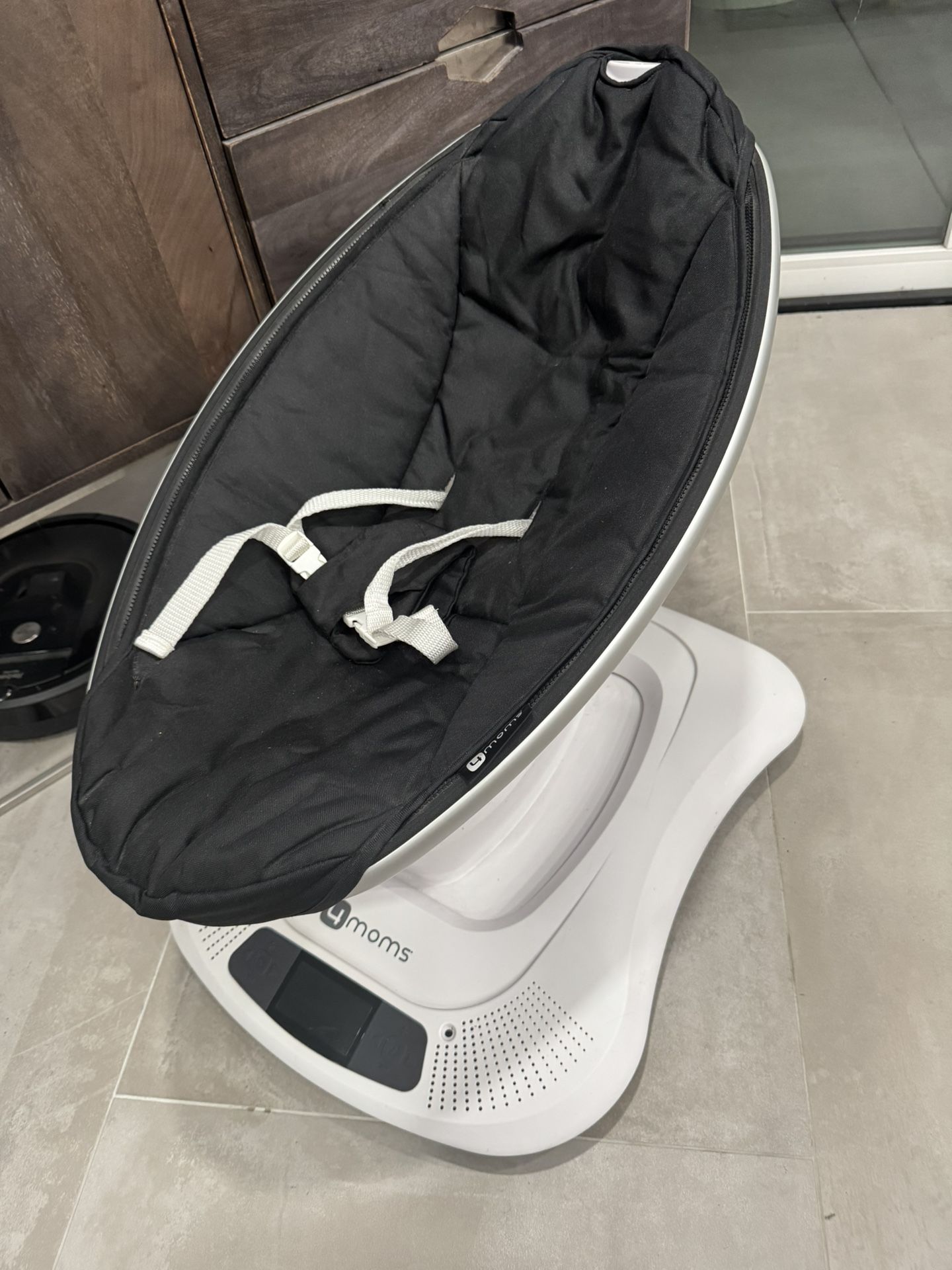 4moms MamaRoo Multi-Motion Baby Swing