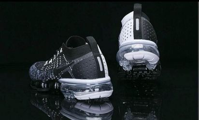 Men Nike flynit message me your size