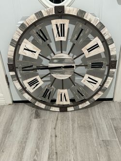 Clock BIG