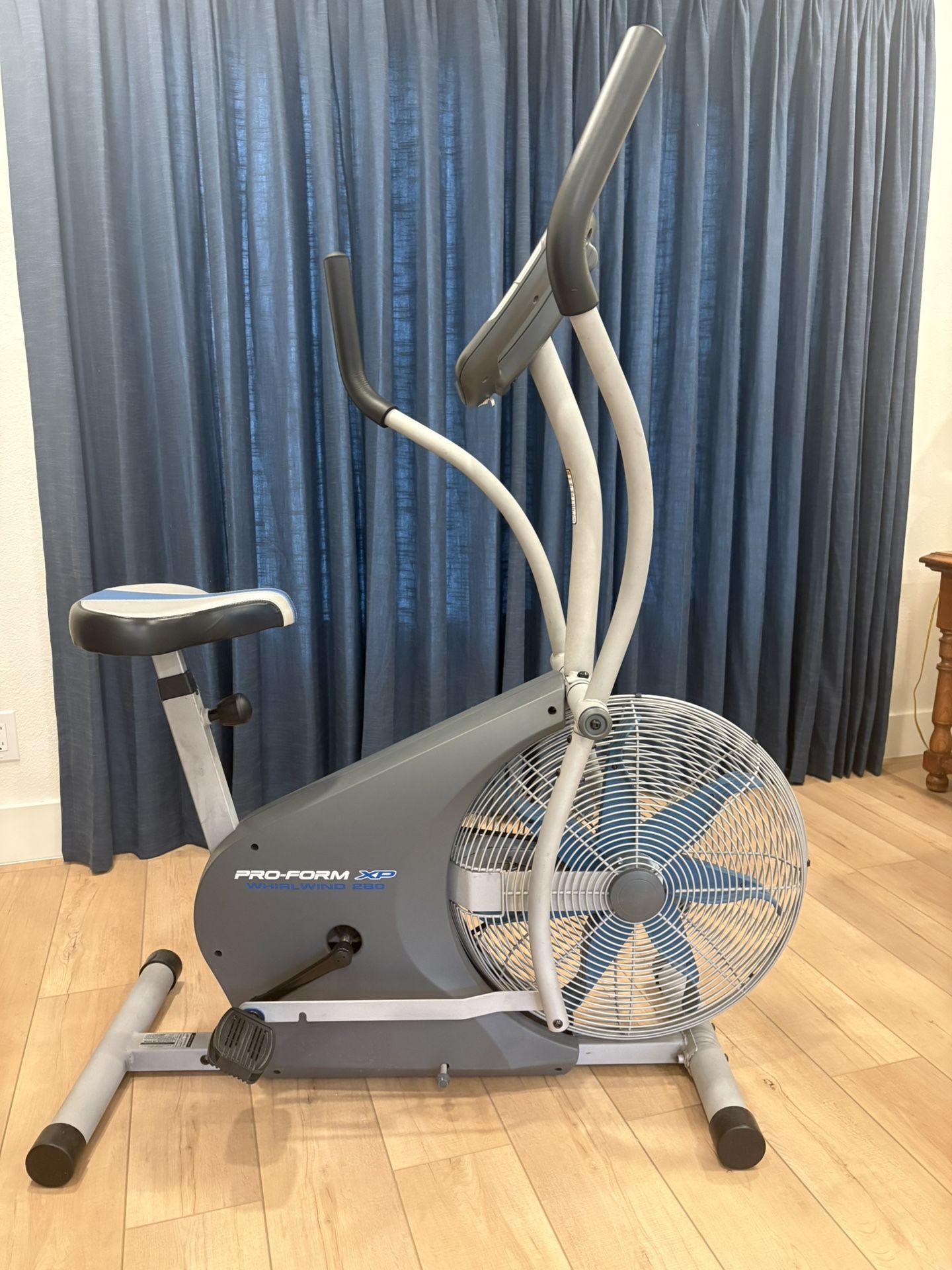 Proform Xp Razor 420 Pro Form XP Exercise Bike for Sale in Wimberley, TX - OfferUp