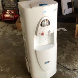 The Nube Water Dispenser