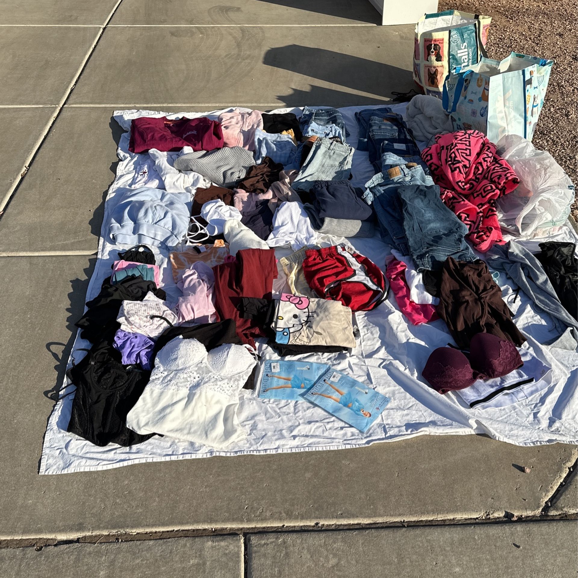 GARAGE SALE