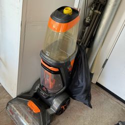Bissell Pet Carpet Cleaner 