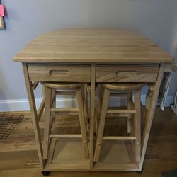 Counter With Leaf And Stools