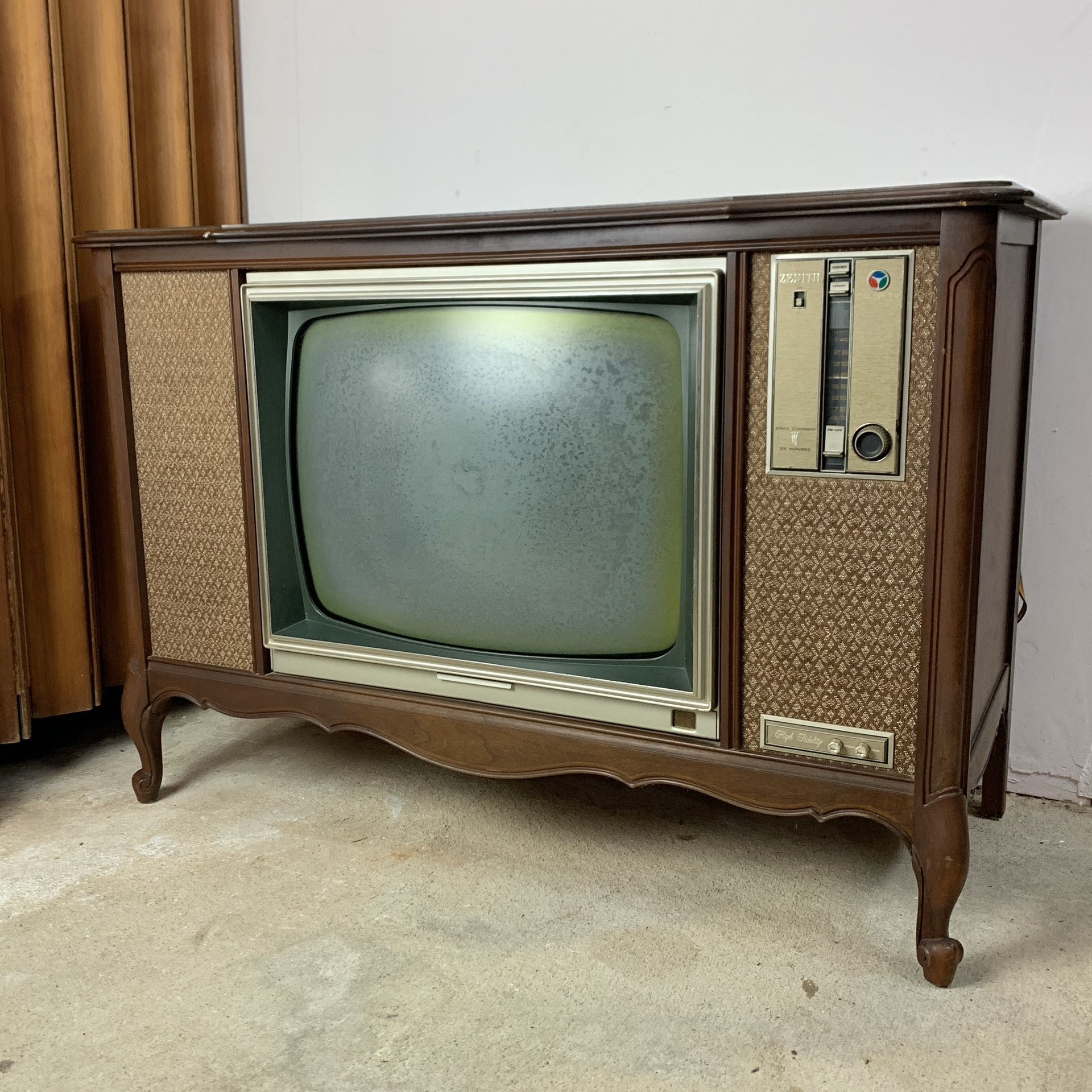 Vintage 1960s Zenith Space Command Color Television Set