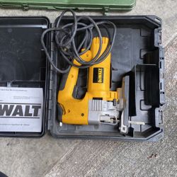 DeWalt VS Orbital Jigsaw