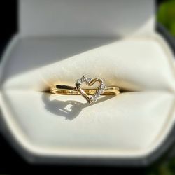 Jewelry 10k solid yellow gold diamonds 0.1CTW heart ring sz 7.00